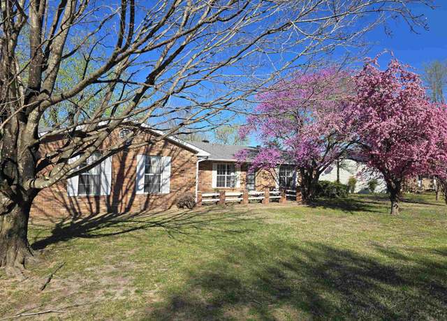Property at 602 Lawrence, Mountain Home, AR 72653, 3 beds, 2 baths