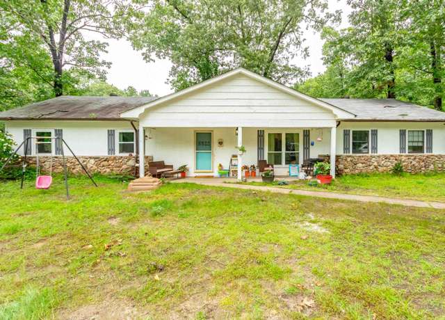 Property at 8422 Robinwood Dr, Mabelvale, AR 72103, 3 beds, 2 baths