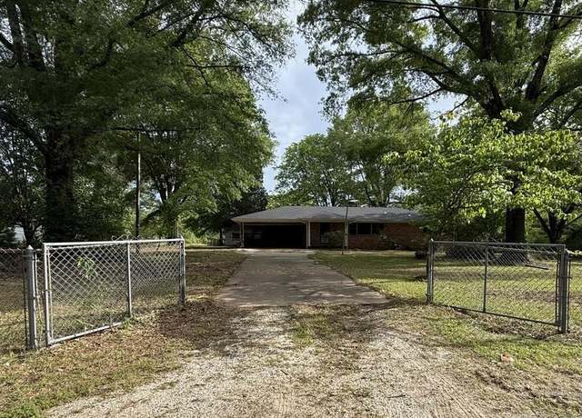 Property at 287 Ford Dr, Malvern, AR 72104, 3 beds, 2 baths