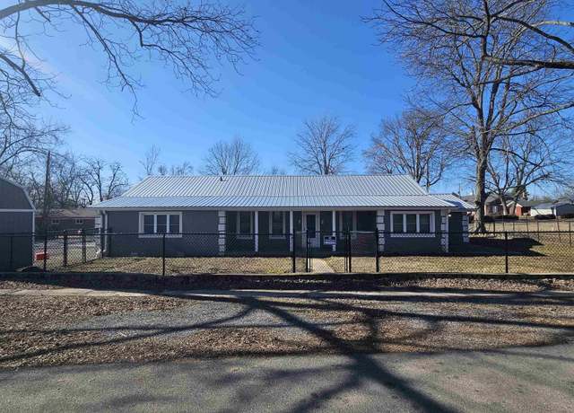 Property at 205 Ozark St, Marshall, AR 72650, 4 beds, 2 baths