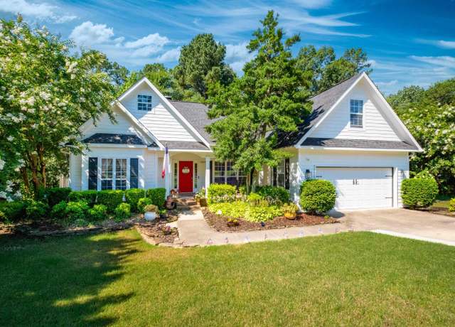 Property at 12607 Meadows Edge, Little Rock, AR 72211, 4 beds, 3 baths
