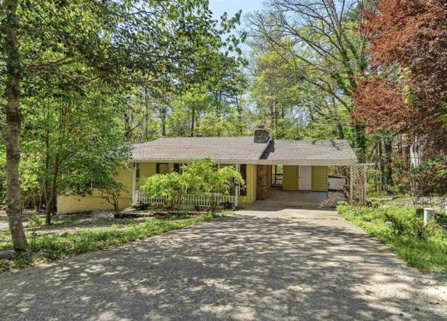 Property at 13 Silla Ln, Hot Springs Village, AR 71909, 2 beds, 2 baths