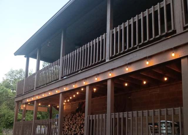 Property at 959 Pinewood Ln, Mountain View, AR 72560, 2 beds, 2 baths