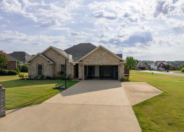 Property at 4508 Shale Cv, Jonesboro, AR 72404, 4 beds, 2 baths