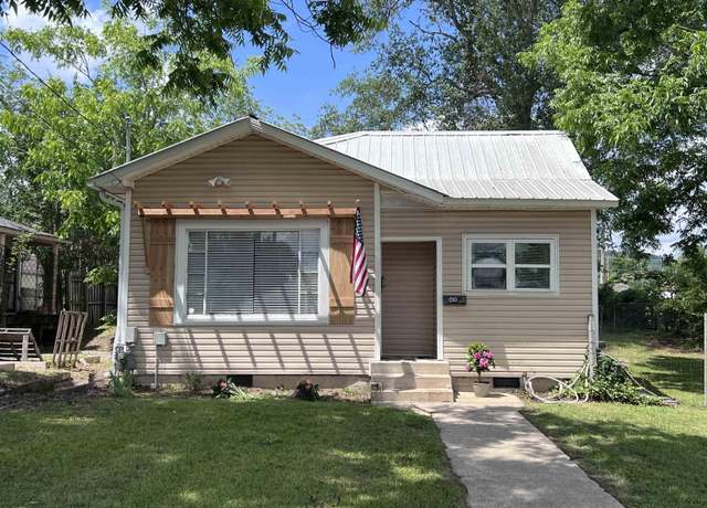 Property at 610 Hobson Ave Ave, Hot Springs, AR 71913, 2 beds, 2 baths