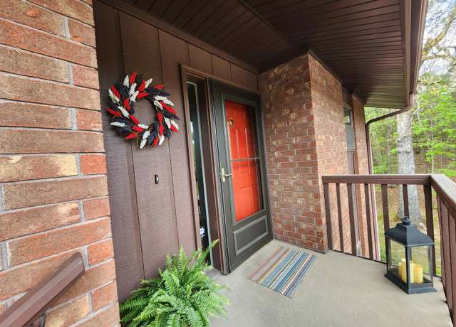 Property at 715 Weston Rd, Hot Springs, AR 71913, 2 beds, 2 baths