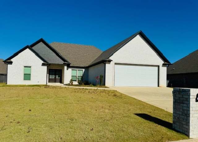 Property at 3803 Stone Rdg, Paragould, AR 72450, 4 beds, 3 baths