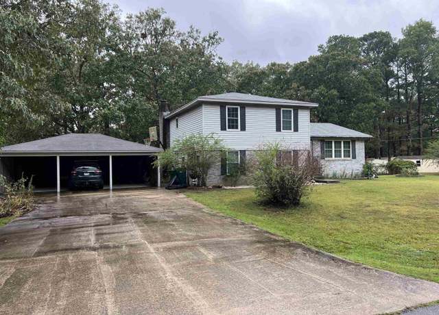 Property at 922 Cara Jane Dr, Redfield, AR 72132, 4 beds, 2.5 baths
