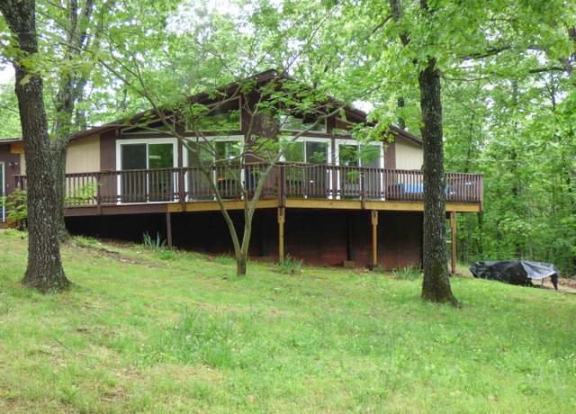 Property at 8 Nakoma Dr, Cherokee Village, AR 72529, 3 beds, 2 baths