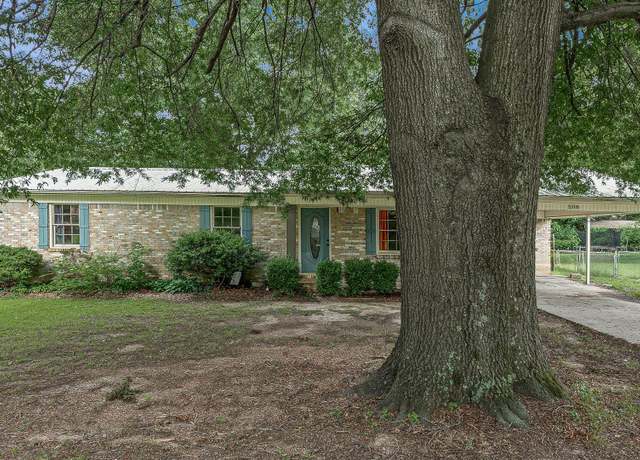 Property at 508 Cindy St, Paragould, AR 72450, 3 beds, 2 baths