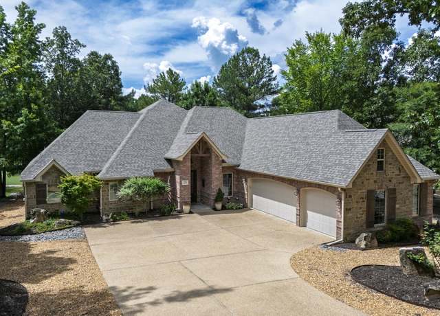 Property at 218 Pizarro Dr, Hot Springs Village, AR 71909, 3 beds, 2.5 baths