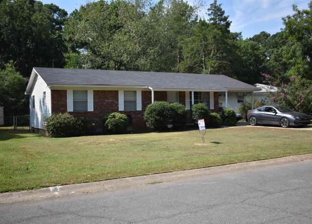 Property at 9 Evergreen, Searcy, AR 72143, 3 beds, 1.5 baths