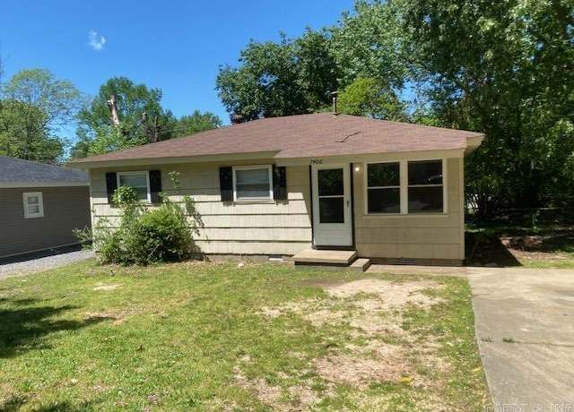 Property at 7406 S Twin Oaks St, Little Rock, AR 72209, 3 beds, 1 bath