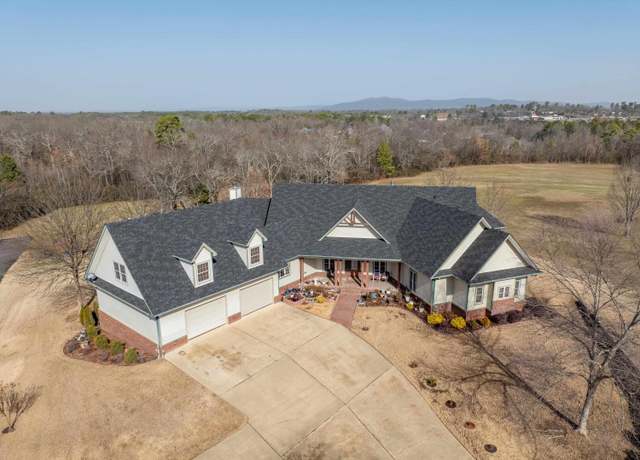 Property at 168 Valley Woods Trl, Hot Springs, AR 71913, 4 beds, 3.5 baths