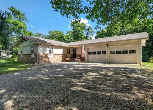 Property at 909 Tipton Pl, Mountain Home, AR 72653, 3 beds, 2 baths