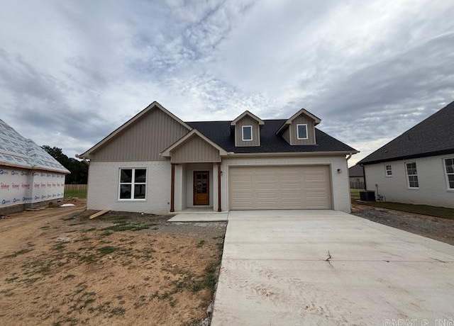 Property at 10 Dragonfly Cv, Greenbrier, AR 72058, 4 beds, 2 baths