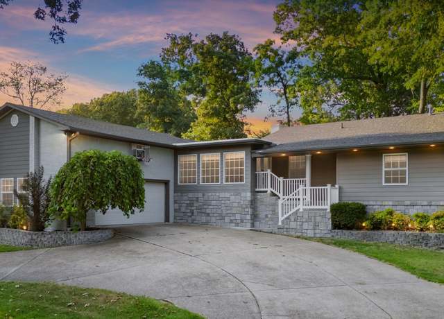 Property at 1741 Fairway Dr, Mountain Home, AR 72653, 4 beds, 2 baths