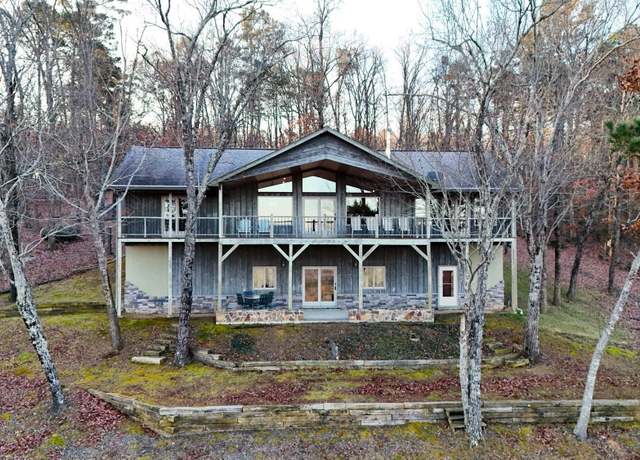 Property at 300 River Blf, Heber Springs, AR 72543, 4 beds, 3 baths