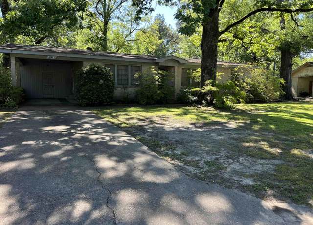 Property at 2917 Edgewood Dr, Pine Bluff, AR 71603, 3 beds, 1 bath
