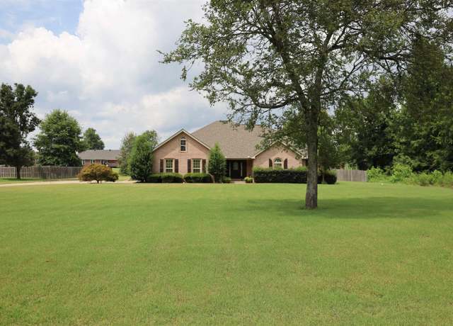 Property at 231 County Road 7452 Rd, Jonesboro, AR 72405, 4 beds, 2.5 baths
