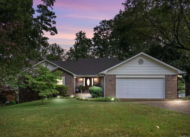 Property at 215 Osprey Dr, Hot Springs, AR 71913, 4 beds, 3.5 baths
