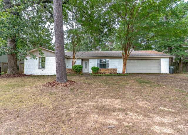 Property at 19003 Quail Run Dr, Little Rock, AR 72210, 3 beds, 2 baths