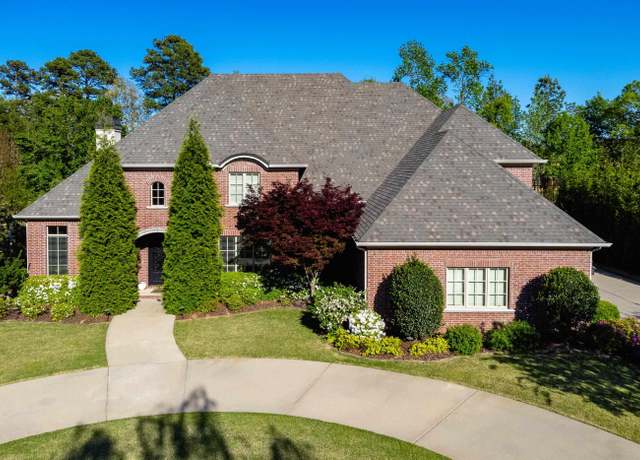 Property at 16 Orle Cir, Little Rock, AR 72223, 4 beds, 4.5 baths