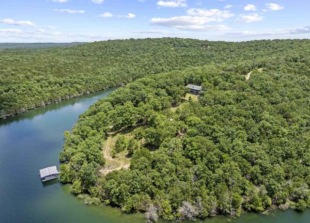 Property at 331 Margaritaville Ln, Yellville, AR 72687, 3 beds, 3 baths