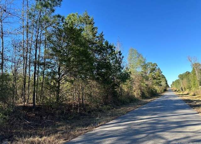 Property at 1 Atchley Cemetary Rd, Dalark, AR 71763