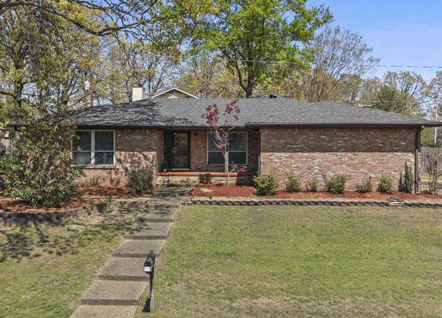 Property at 1809 War Eagle Dr, North Little Rock, AR 72116, 3 beds, 2 baths