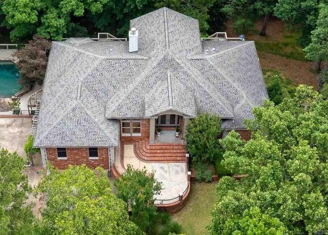 Property at 3801 Ridgefield Ln, Little Rock, AR 72223, 4 beds, 3.5 baths