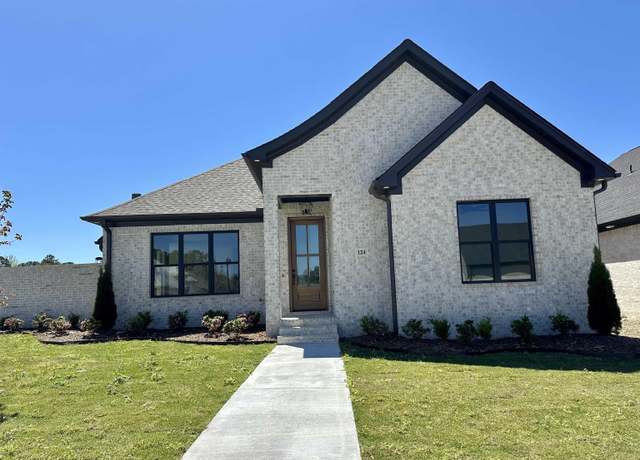 Property at 124 Fletcher Ridge Dr, Little Rock, AR 72223, 3 beds, 2 baths