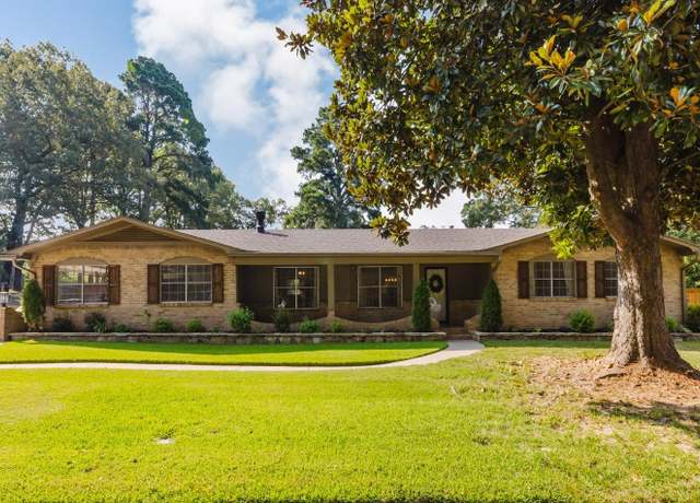 Property at 625 Woodland Dr, Benton, AR 72015, 3 beds, 2 baths