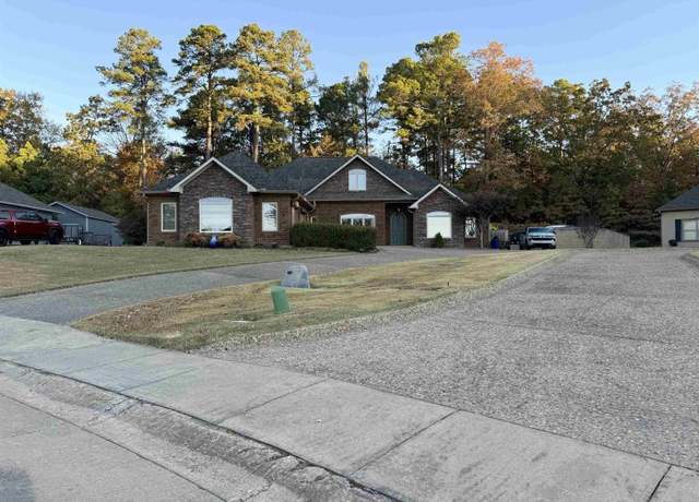 Property at 256 Mapleleaf Cir, Hot Springs, AR 71901, 4 beds, 3.5 baths