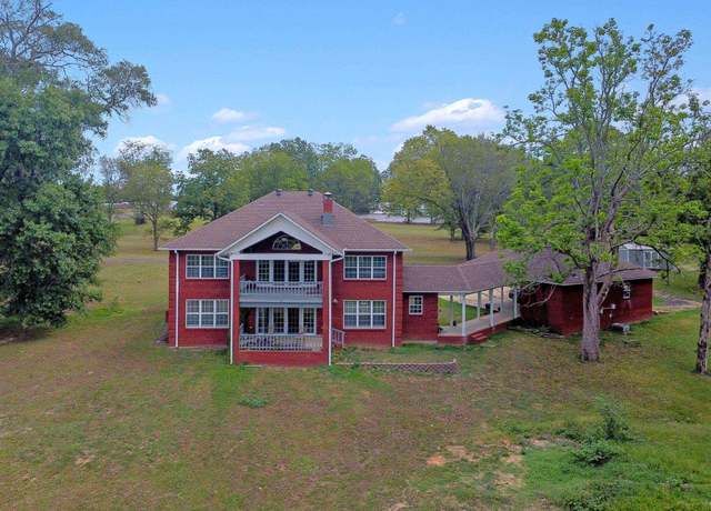 Property at 1821 Tanner St, Malvern, AR 72104, 4 beds, 3.5 baths