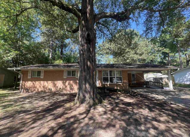 Property at 1522 Chris Dr, Benton, AR 72015, 3 beds, 2 baths