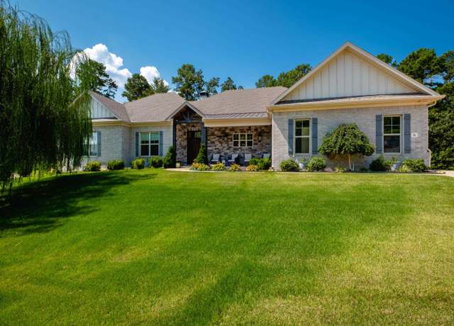 Property at 96 Ranch Ridge Rd, Little Rock, AR 72223, 4 beds, 2.5 baths