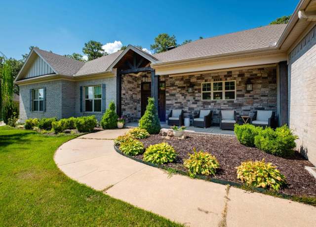 Property at 96 Ranch Ridge Rd, Little Rock, AR 72223, 4 beds, 2.5 baths