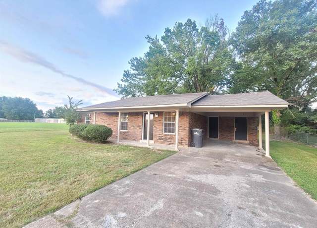 Property at 208 Crisp, West Helena, AR, 3 beds, 2 baths