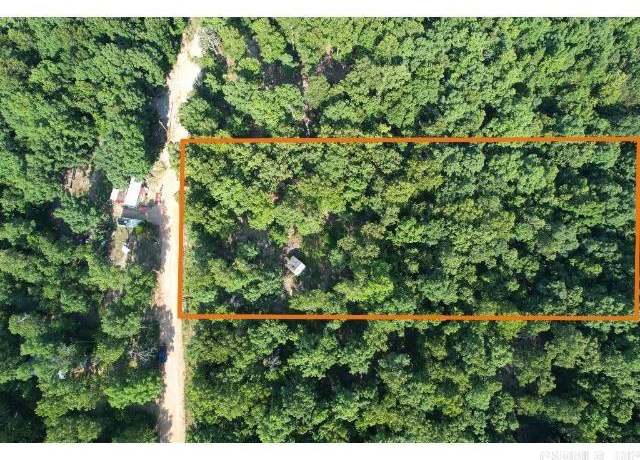 Property at 61 Barnes Rd, Evening Shade, AR 72532