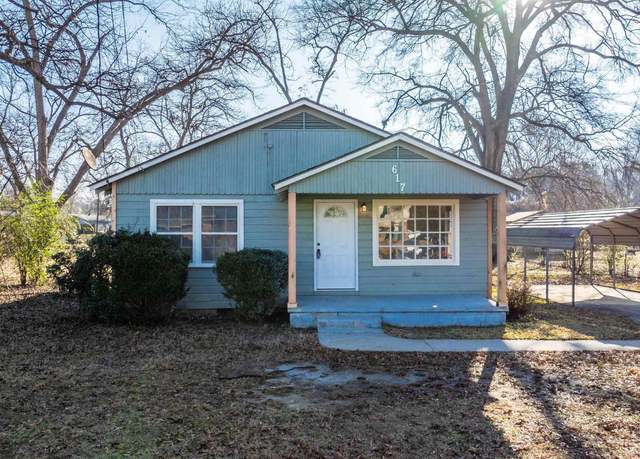 Property at 617 S Oak St, Jacksonville, AR 72076, 2 beds, 1 bath