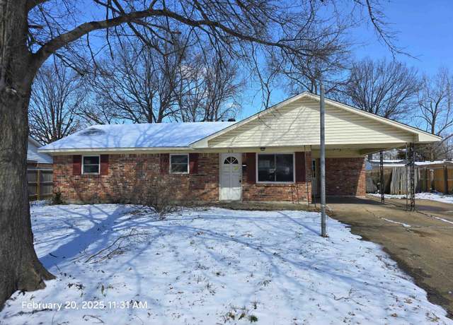 Property at 819 Dover Rd, West Memphis, AR 72301, 3 beds, 1.5 baths