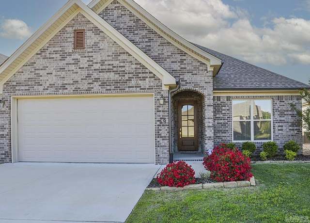 Property at 49 Saffron Cir, Little Rock, AR 72223, 3 beds, 2 baths