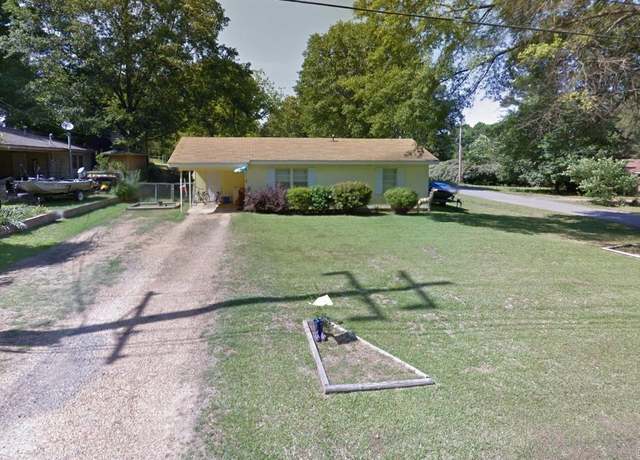 Property at 403 W Victory St, Star City, AR 71667, 2 beds, 1 bath