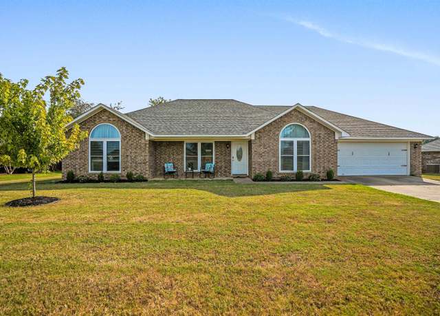 Property at 15 Dove Creek Dr, Vilonia, AR 72173, 4 beds, 2 baths