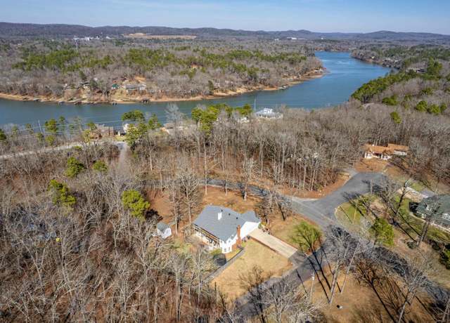 Property at 324 Plum Holw, Hot Springs, AR 71901, 4 beds, 3 baths