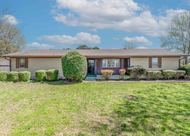 Property at 1215 N Broadway St, Heber Springs, AR 72543, 3 beds, 2 baths