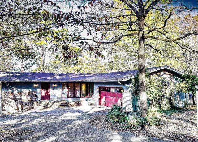 Property at 8 Alamito Ln, Hot Springs Village, AR 71909, 4 beds, 3 baths