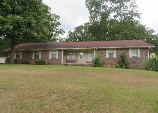 Property at 919 N 26th St, Arkadelphia, AR, 4 beds, 2 baths