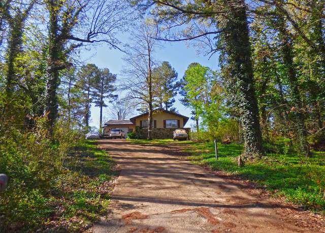 Property at 14 Mixtec Cir, Cherokee Village, AR 72429, 3 beds, 2 baths